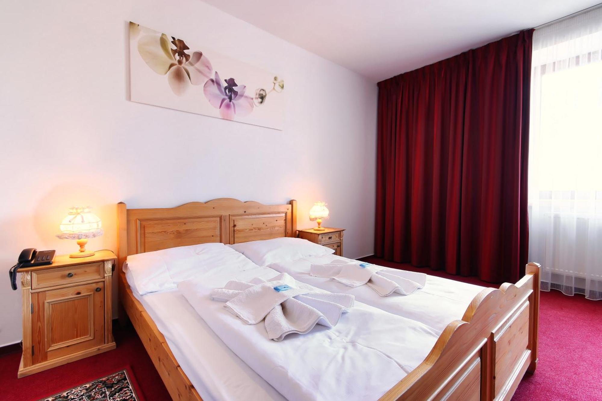 Hotel Stara Skola Sloup  Exterior foto
